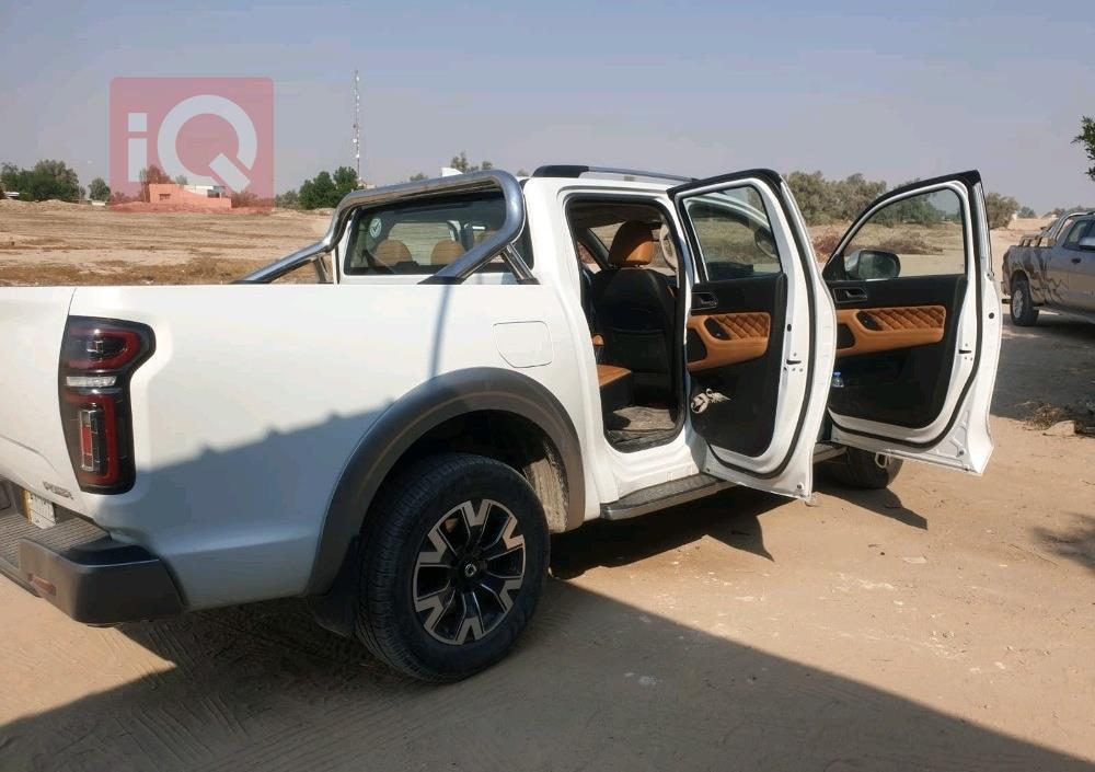 Poer Double Cab